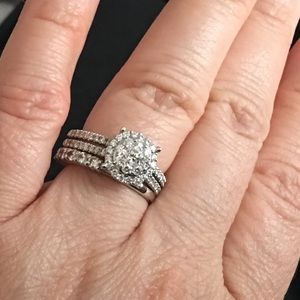 Elegant wedding band and engagement ring